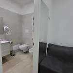 فندق مبيت وإفطار New Era 4*