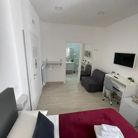 New Era Bed & Breakfast 4*