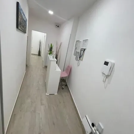 Bed & Breakfast New Era